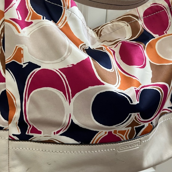 Coach Multicolor Signature Shoulder Bag - Picture 6 of 14